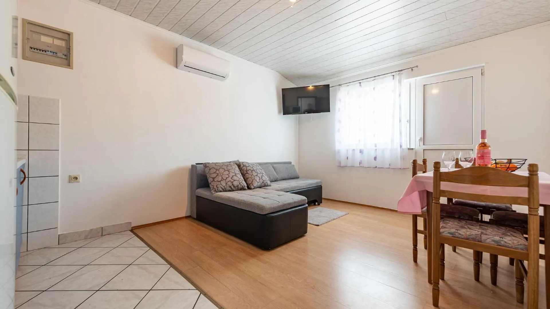 Beautiful Apartment In Pag With House Sea View باغ 0*,  كرواتيا
